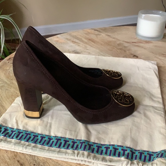 TORY BURCH Suede Logo Embellished “Meddie” Pump - Size 8 - Picture 7 of 9